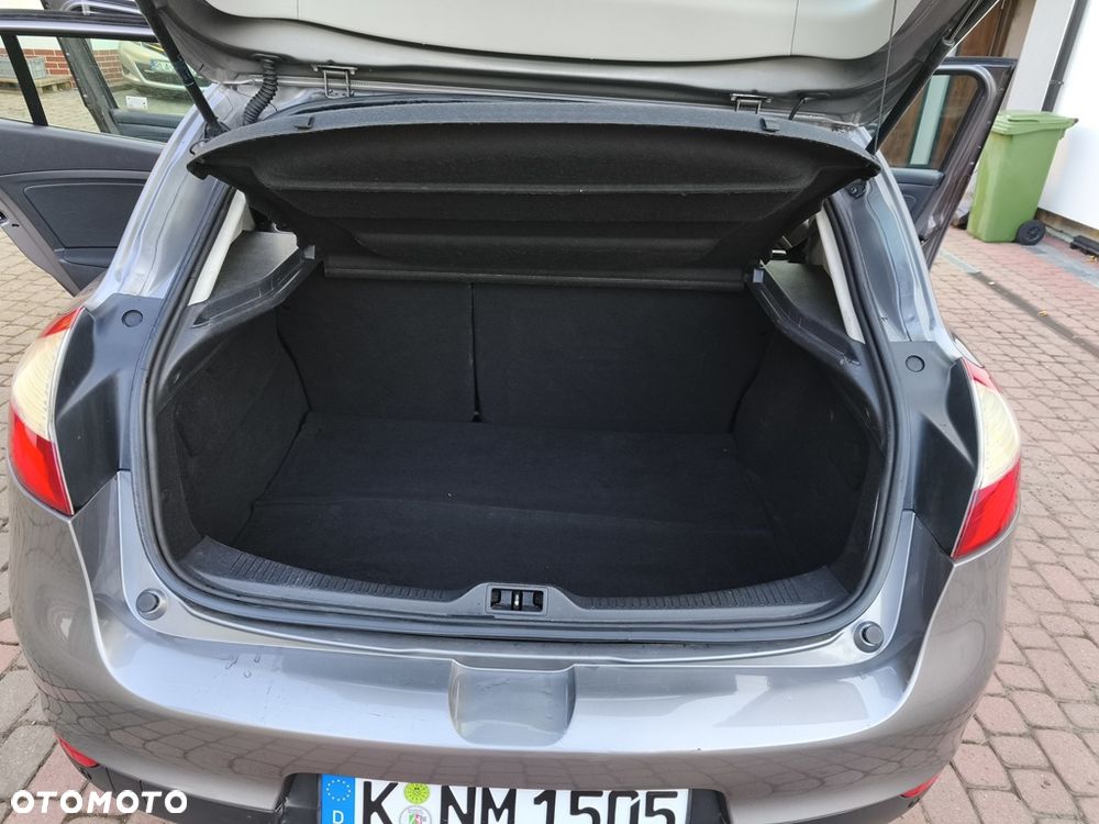 Renault Megane 1.6 16V 110 TomTom Edition - 25