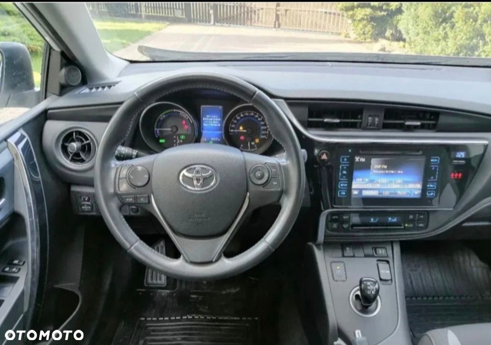 Toyota Auris Hybrid 135 Comfort - 5