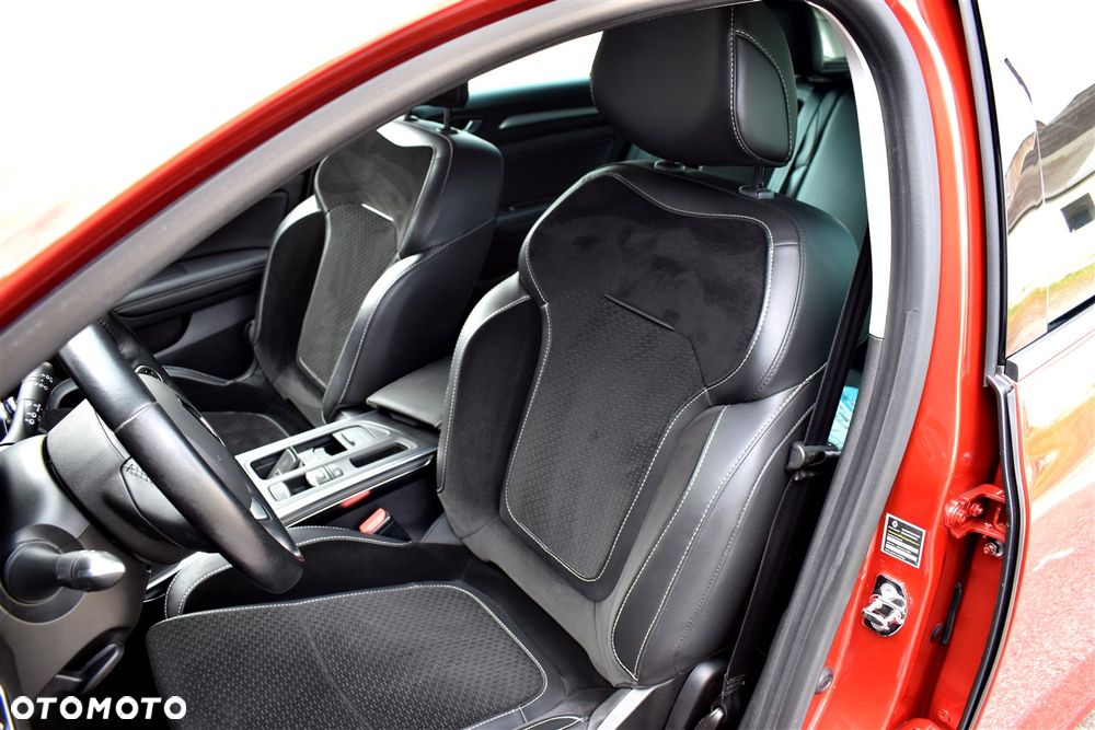 Renault Megane ENERGY TCe 130 EDC BOSE EDITION - 13