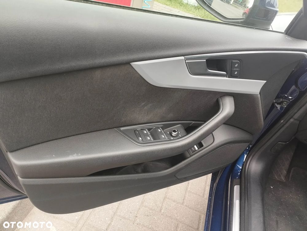 Audi A4 Avant - 9