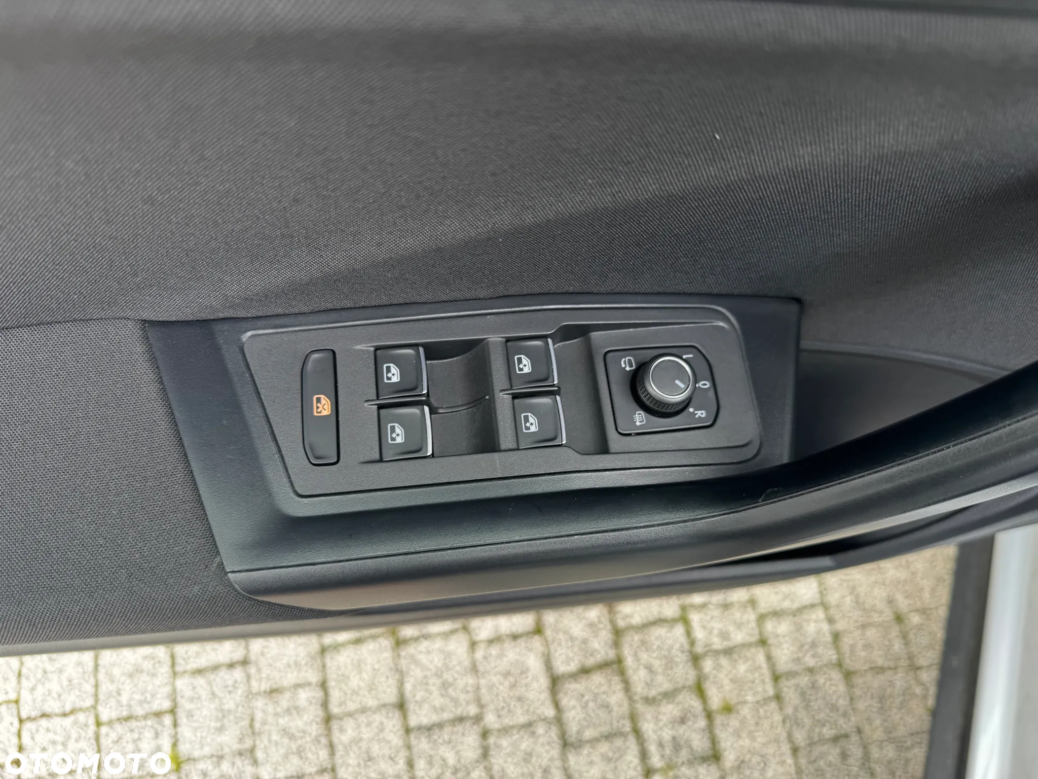Volkswagen T-Roc 2.0 TDI SCR DSG IQ.DRIVE - 18