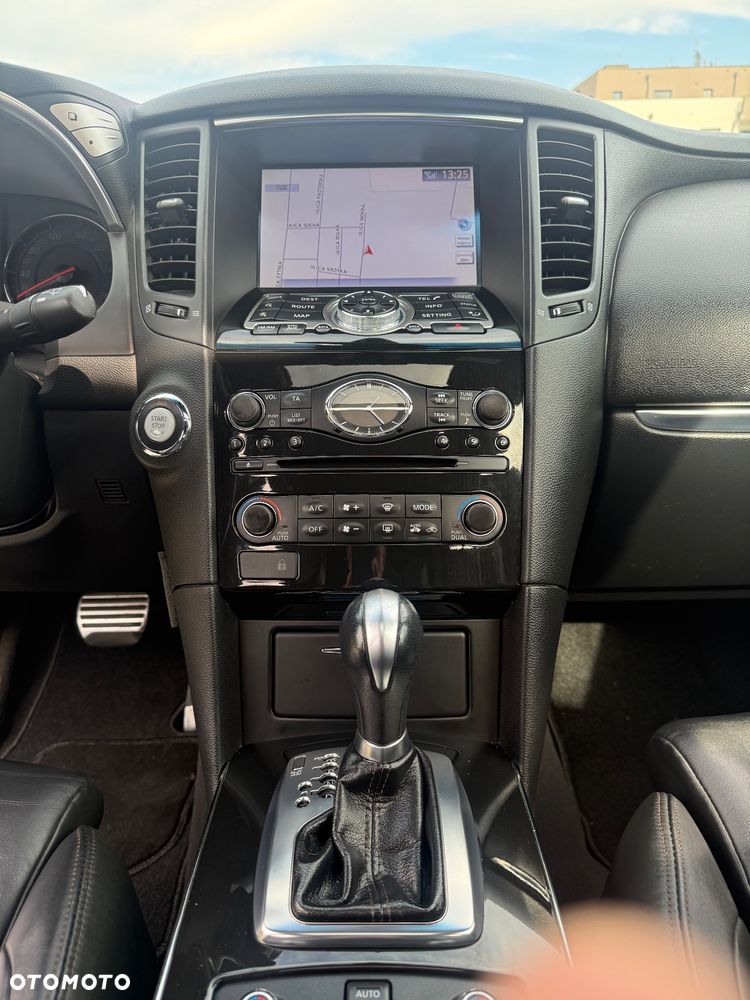 Infiniti FX FX30d S Premium - 15