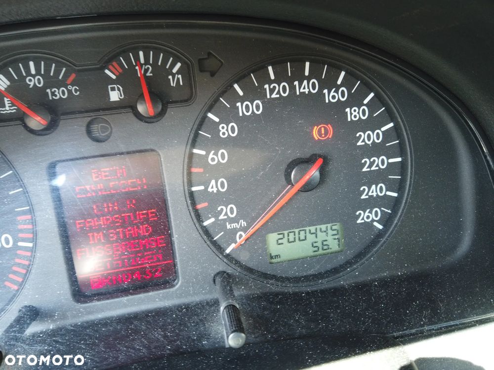 Volkswagen Passat 2.5 TDI Comfortline Tiptr - 10