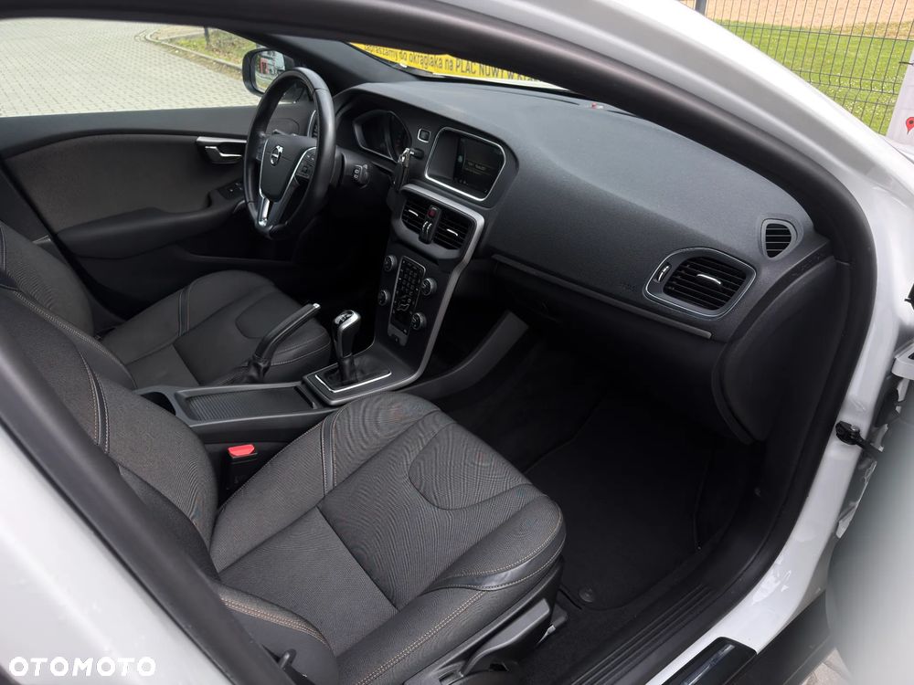 Volvo V40 Cross Country D3 Summum - 14