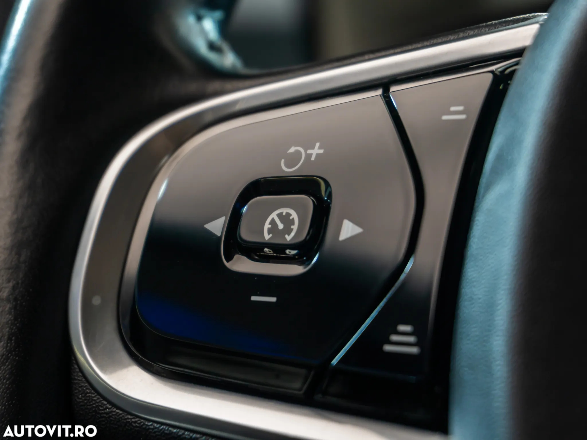 Volvo XC 90 D4 Geartronic Momentum - 25