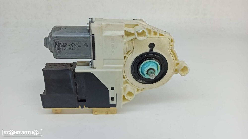 MOTOR ELEVADOR FRENTE DIREITO PEUGEOT 307 BREAK/SW (S2) SW - 8