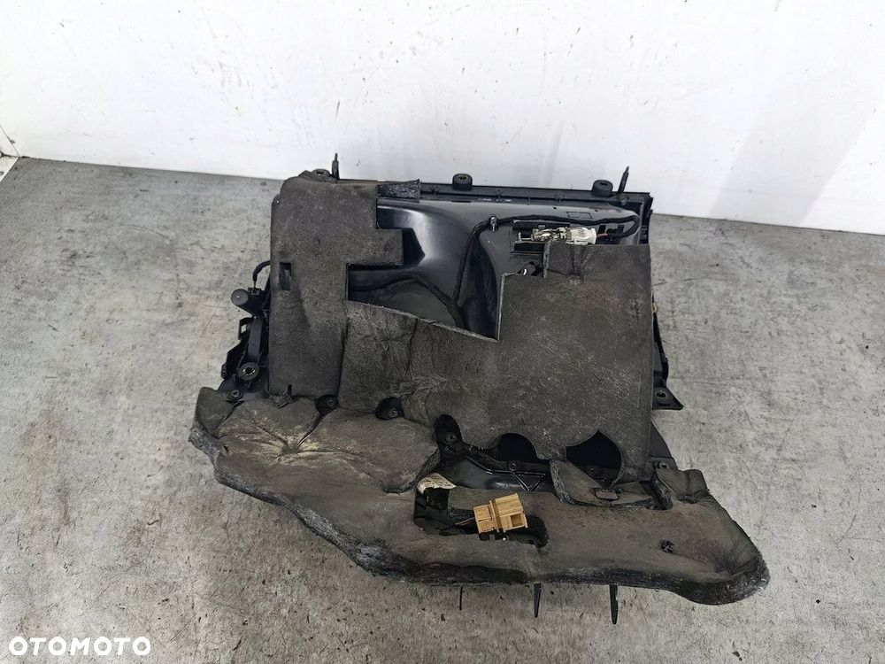 SCHOWEK PASAŻERA AUDI A4 B7 8E1857035C - 6