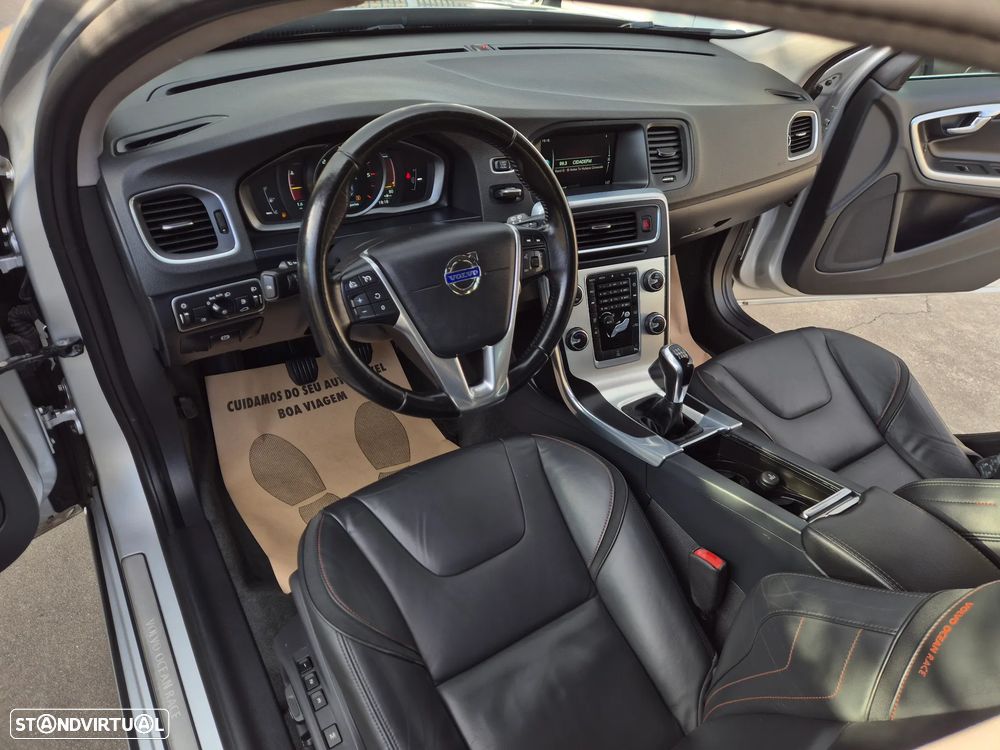 Volvo V60 2.0 D2 Volvo Ocean Race - 23