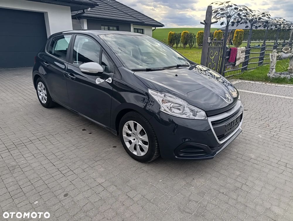 Peugeot 208 - 3