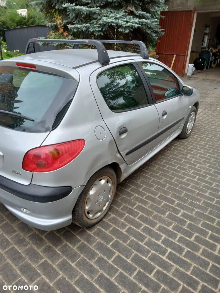 Peugeot 206 - 16