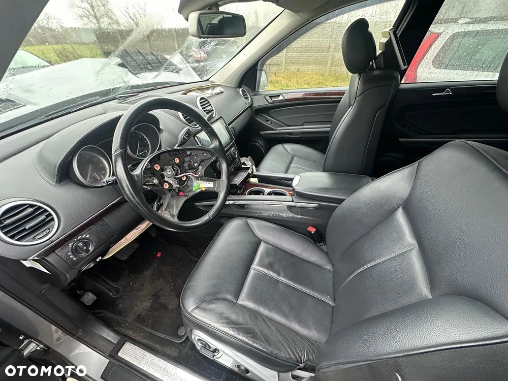 Mercedes-Benz GL 450 4Matic 7G-TRONIC - 4