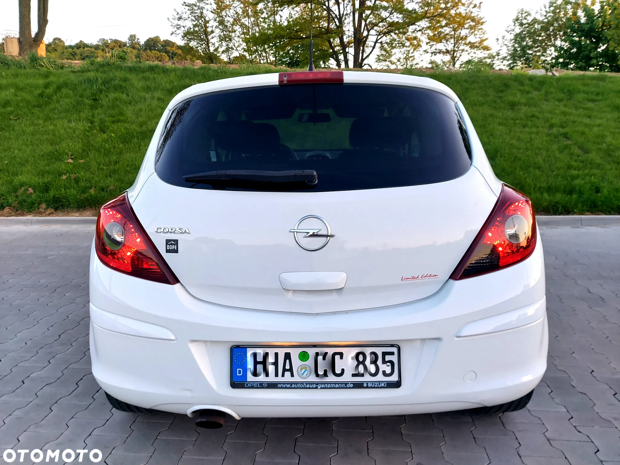 Opel Corsa 1.4 16V Color Edition - 10