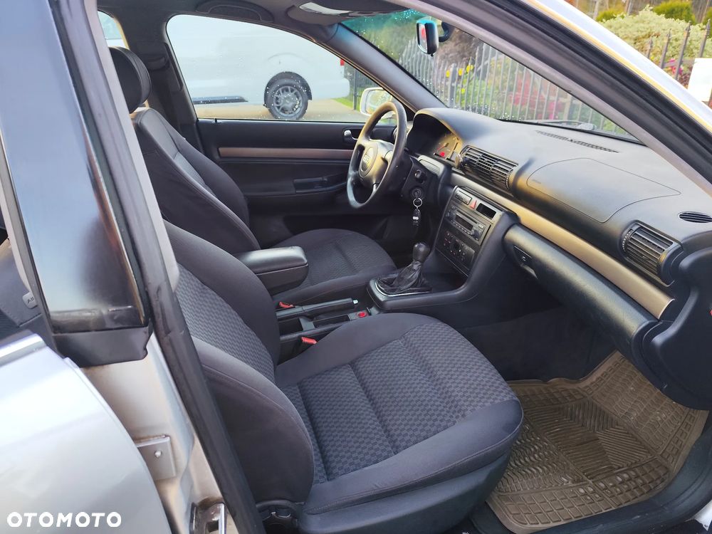 Audi A4 Avant - 26