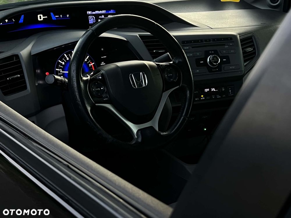 Honda Civic 1.8 Executive - 10