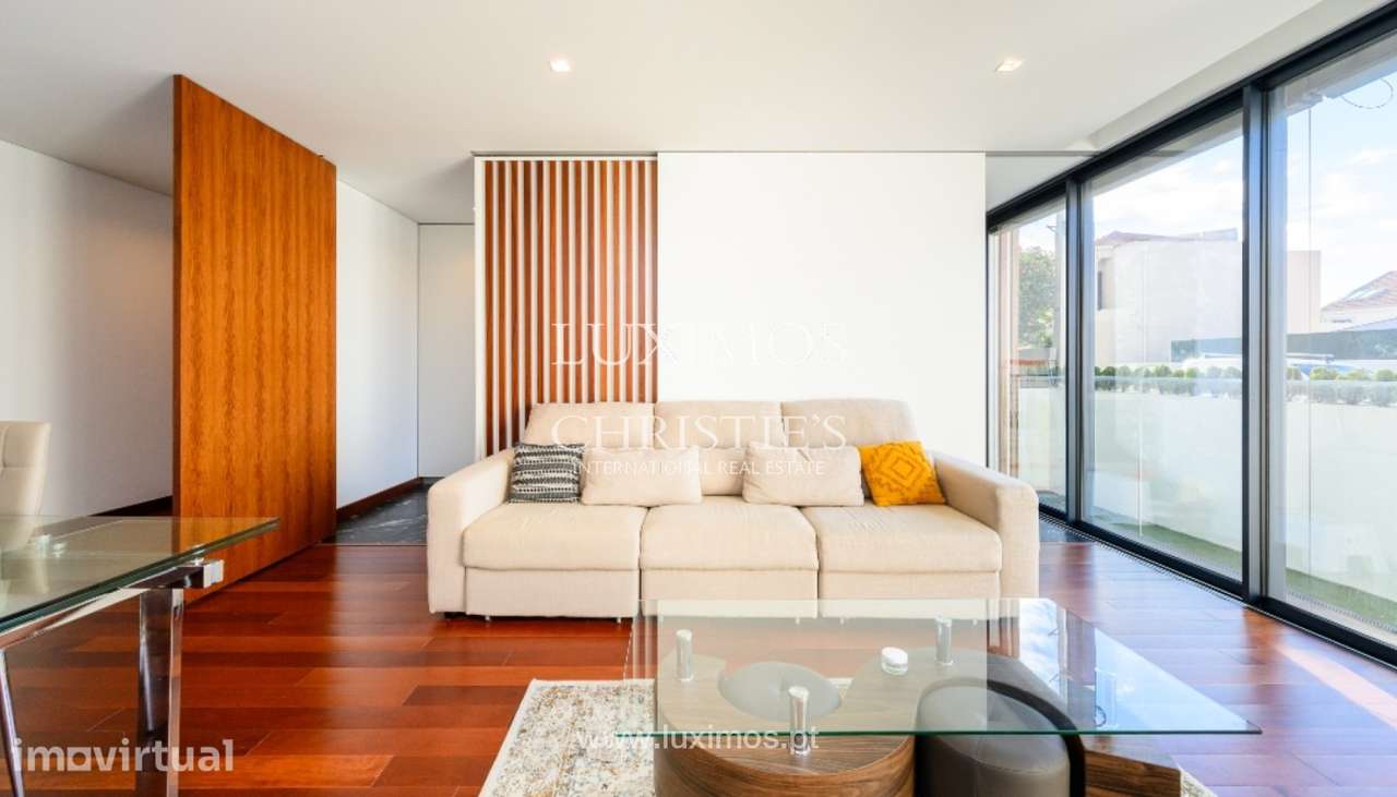 Apartamento T3 com jardim e terraço à venda em Ramalde no Porto - Grande imagem: 2/19