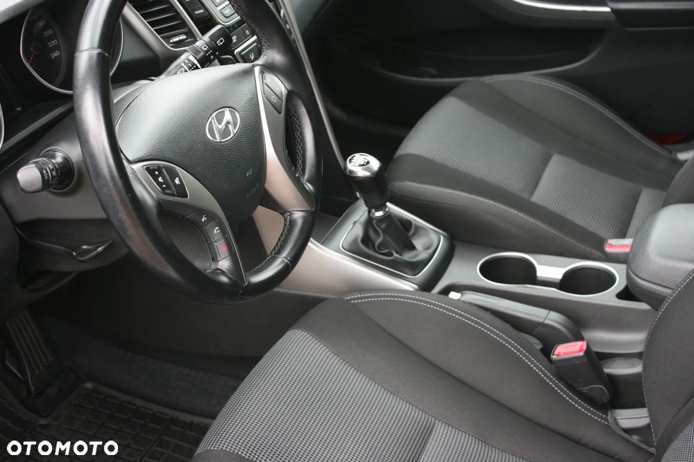 Hyundai i30 1.4 Fifa World Cup Edition - 22