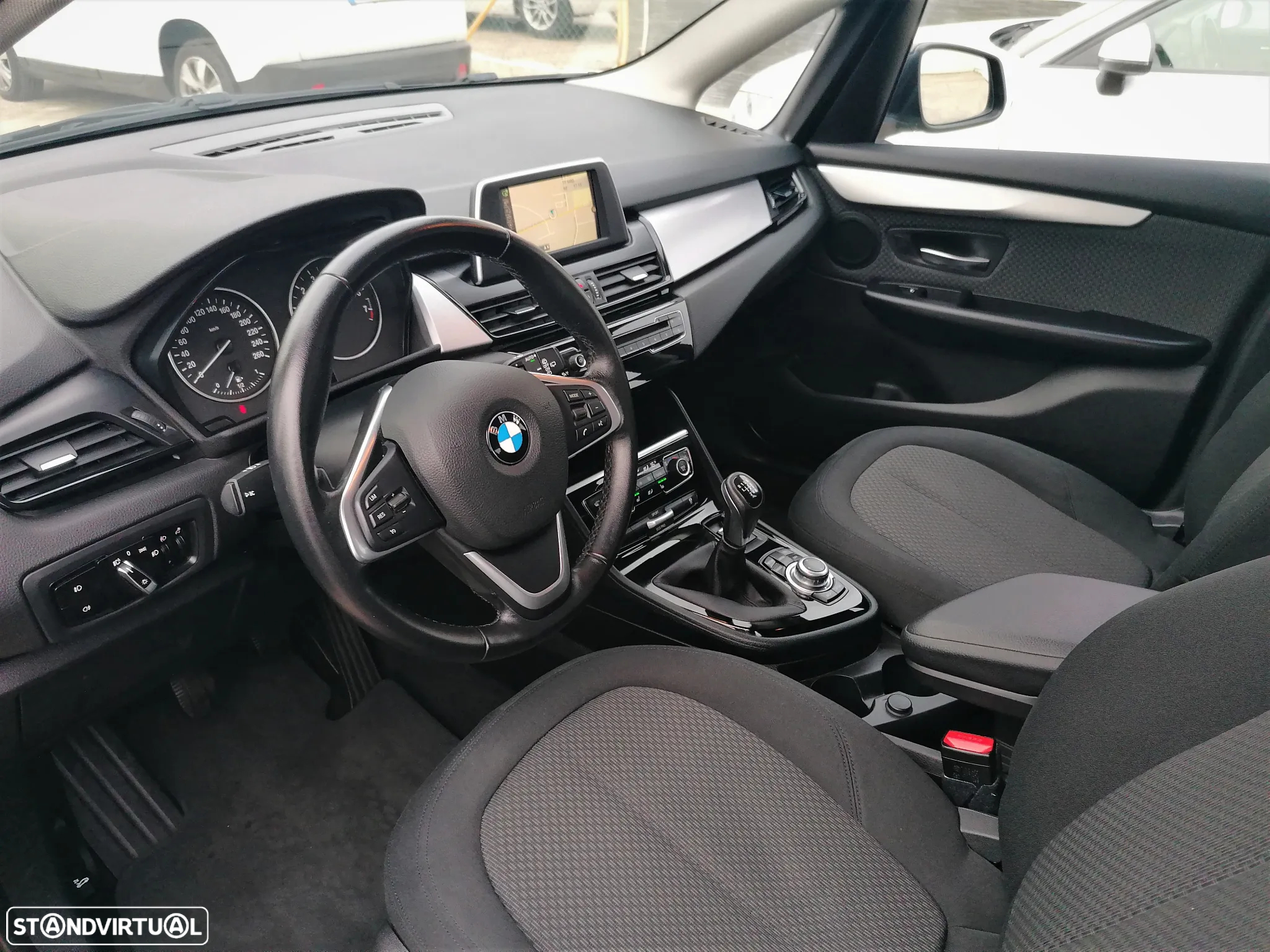 BMW 218 Active Tourer i Advantage - 14
