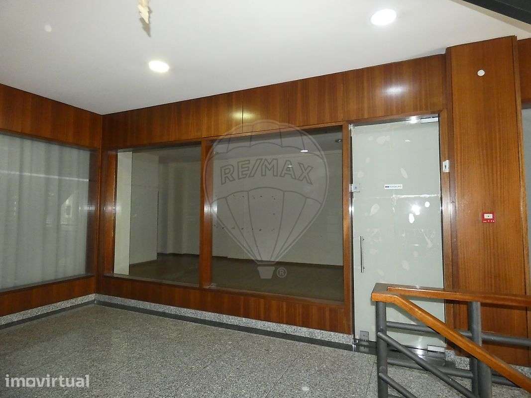 Loja  para arrendamento - Grande imagem: 2/8