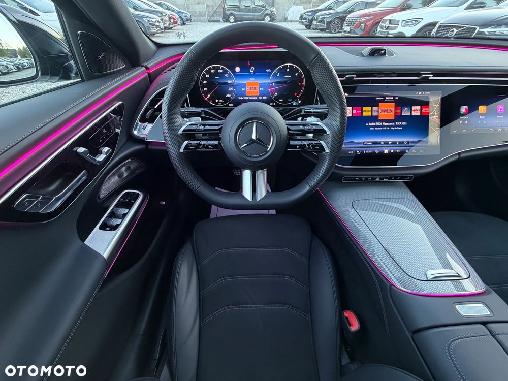 Mercedes-Benz Klasa E 220 d 4Matic 9G-TRONIC - 38