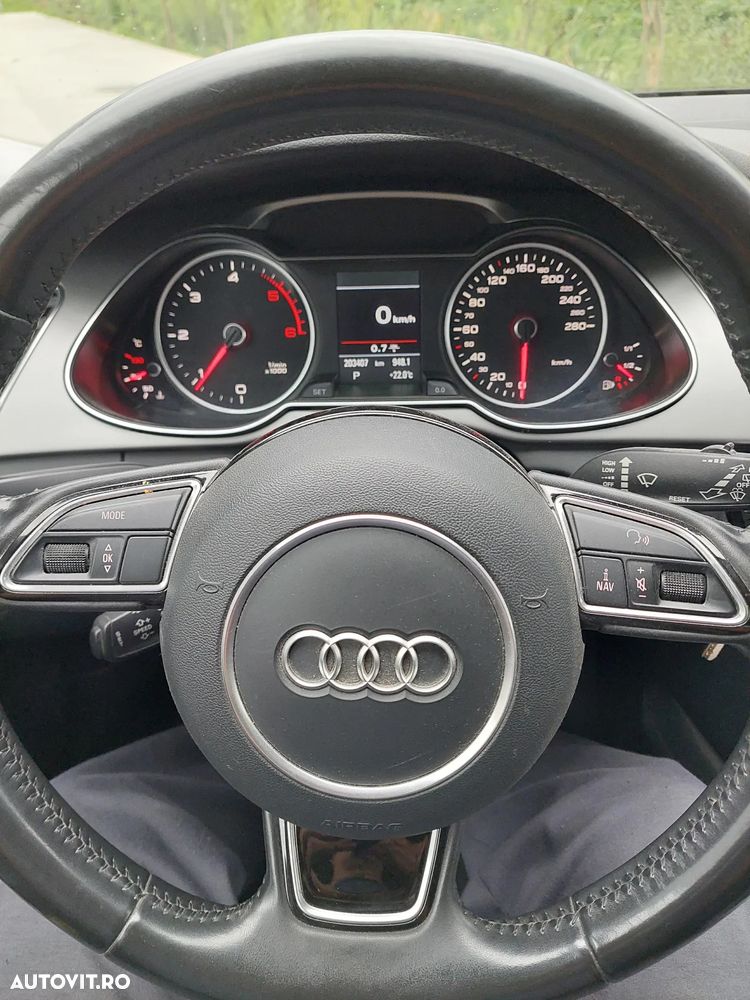 Audi A4 Avant 2.0 TDI DPF clean diesel multitronic S line Sportpaket - 10