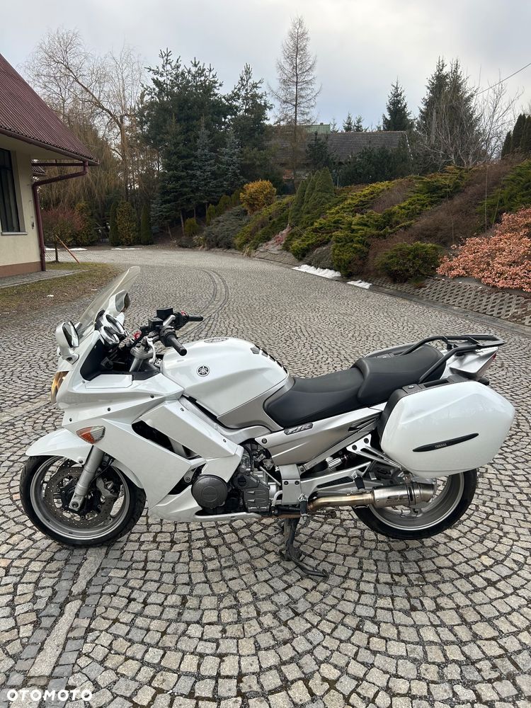 Yamaha FJR - 4