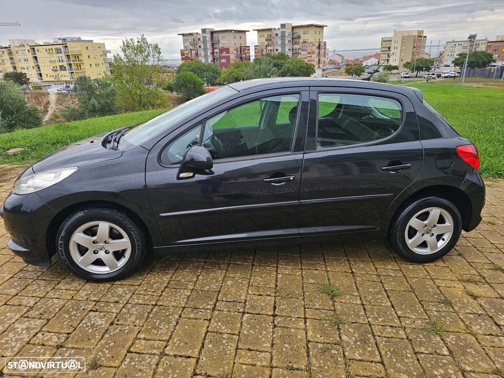 Peugeot 207 1.4 16V Trendy - 8