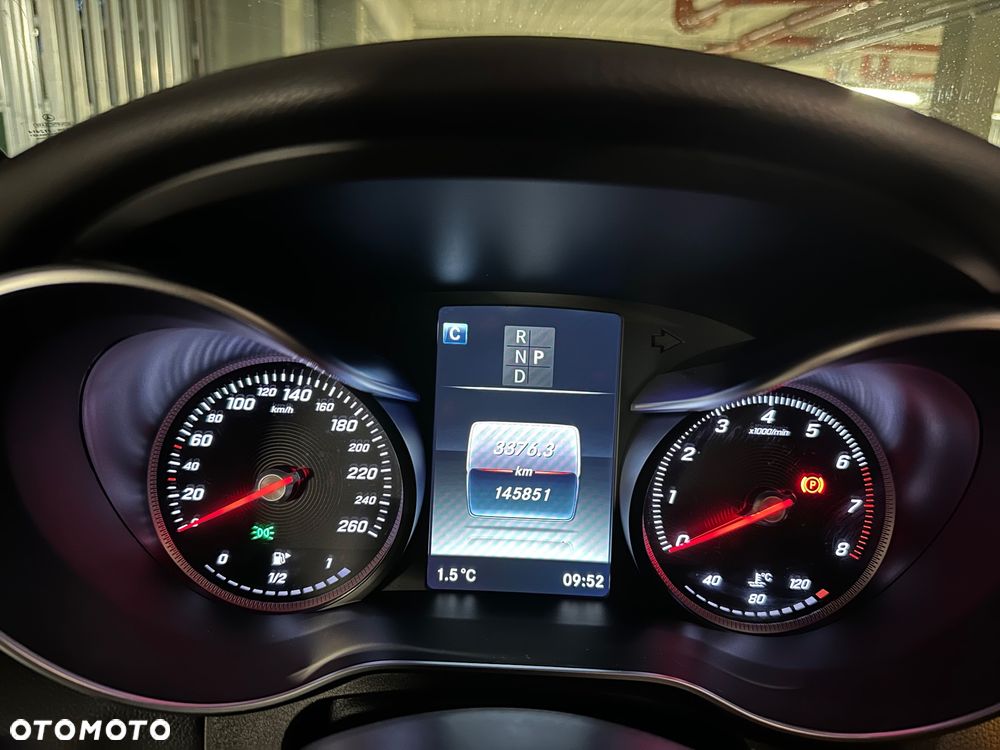 Mercedes-Benz GLC 250 4Matic 9G-TRONIC AMG Line - 12