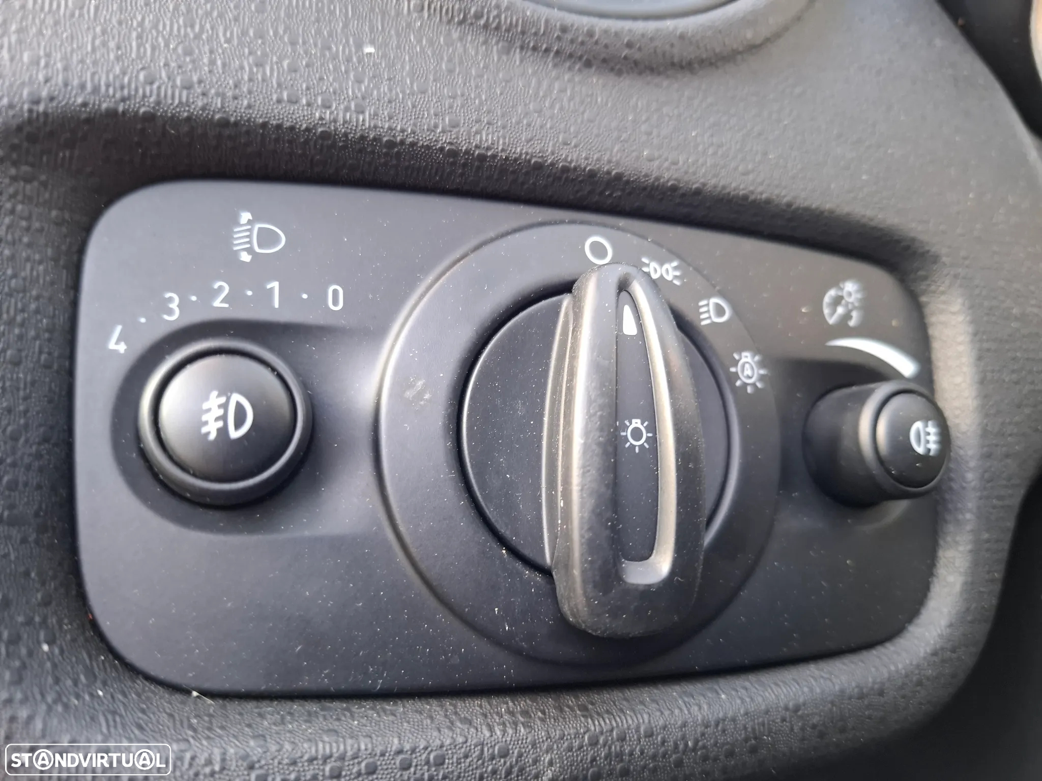 Ford FIESTA TDCI VAN - 10
