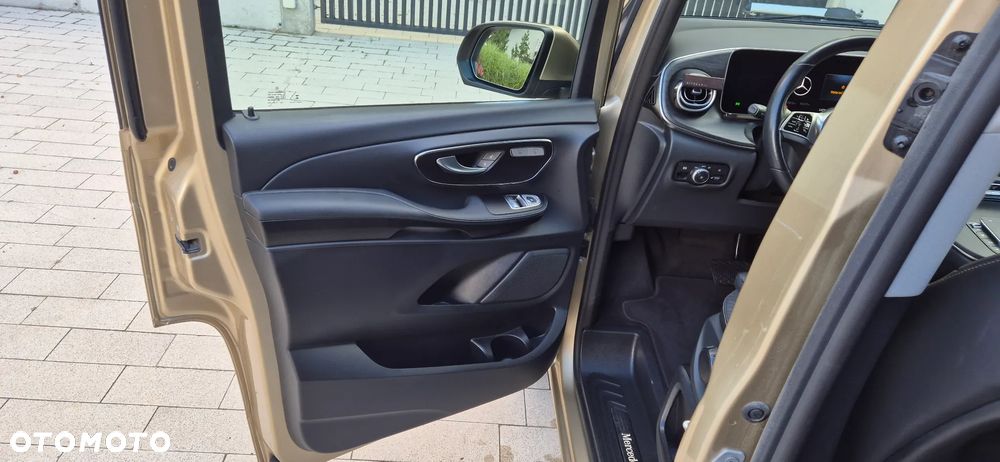 Mercedes-Benz Klasa V 300 d 9G-Tronic Avantgarde (długi) - 26