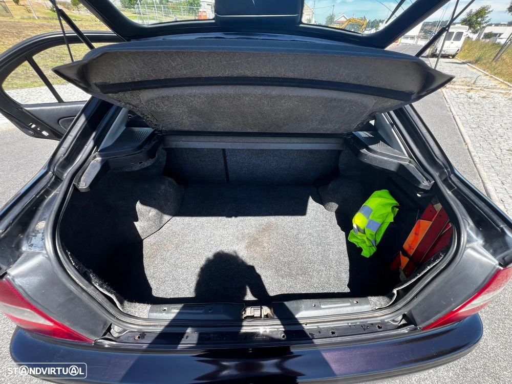Honda Civic 1.5i LS - 10