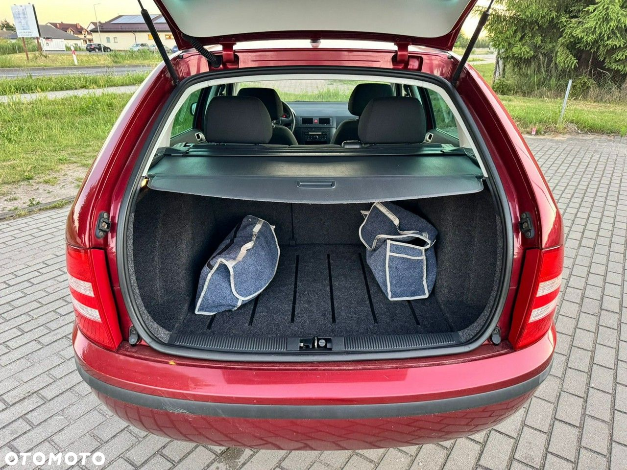 Skoda Fabia 1.4 16V Active - 16