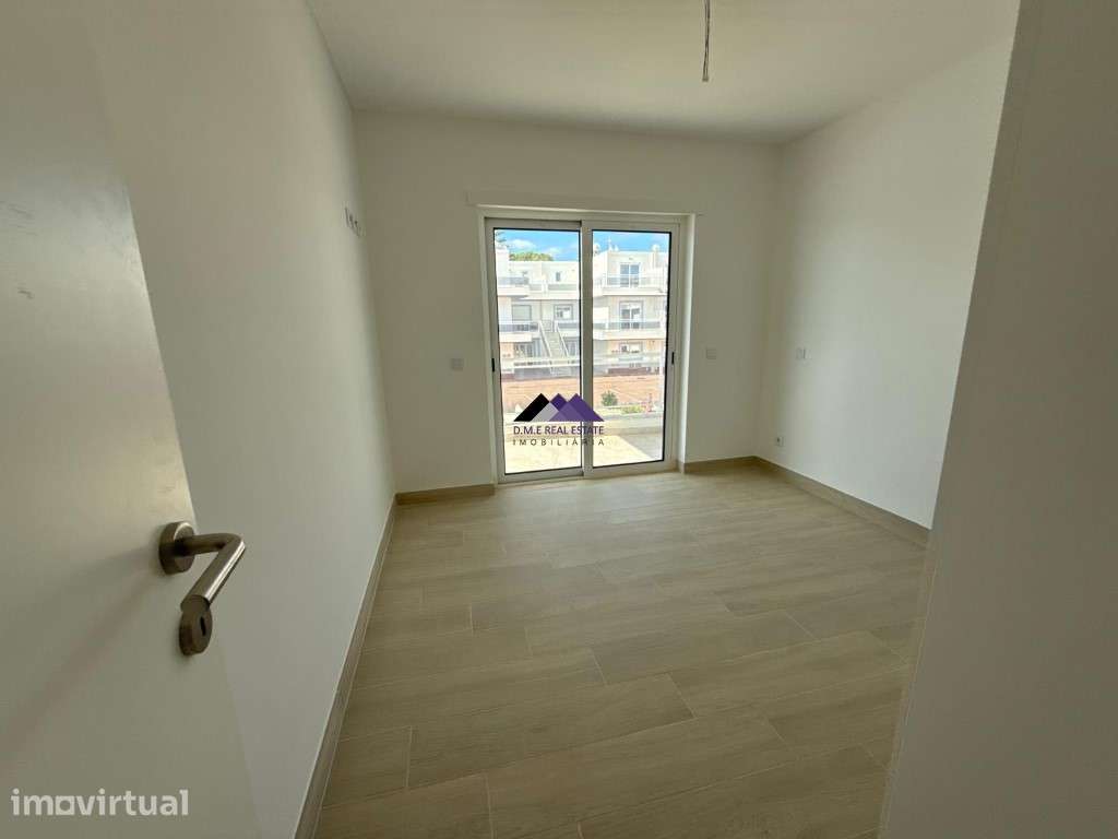 Apartamento T1+1 com Terraços Amplos e Vista Mar - Manta Rota - Grande imagem: 3/40