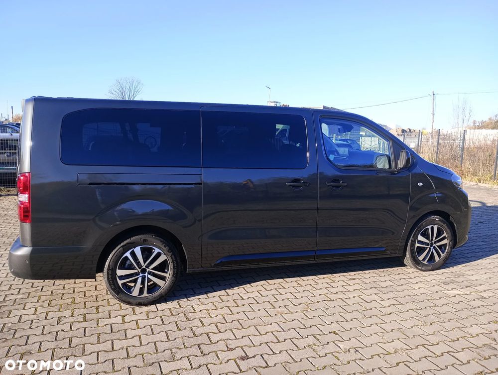 Peugeot Traveller 2.0 BlueHDi Long Business EAT8 - 18