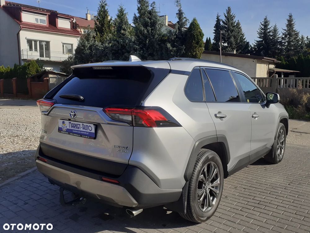 Toyota RAV4 - 8