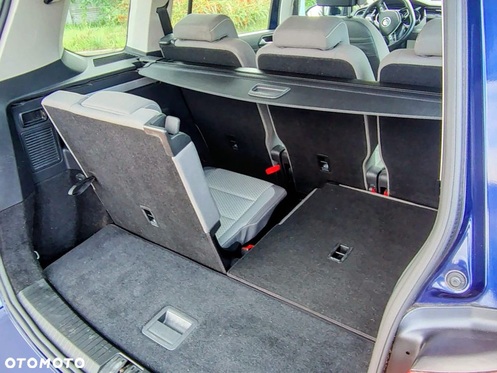 Volkswagen Touran 1.6 TDI BMT Comfortline - 15