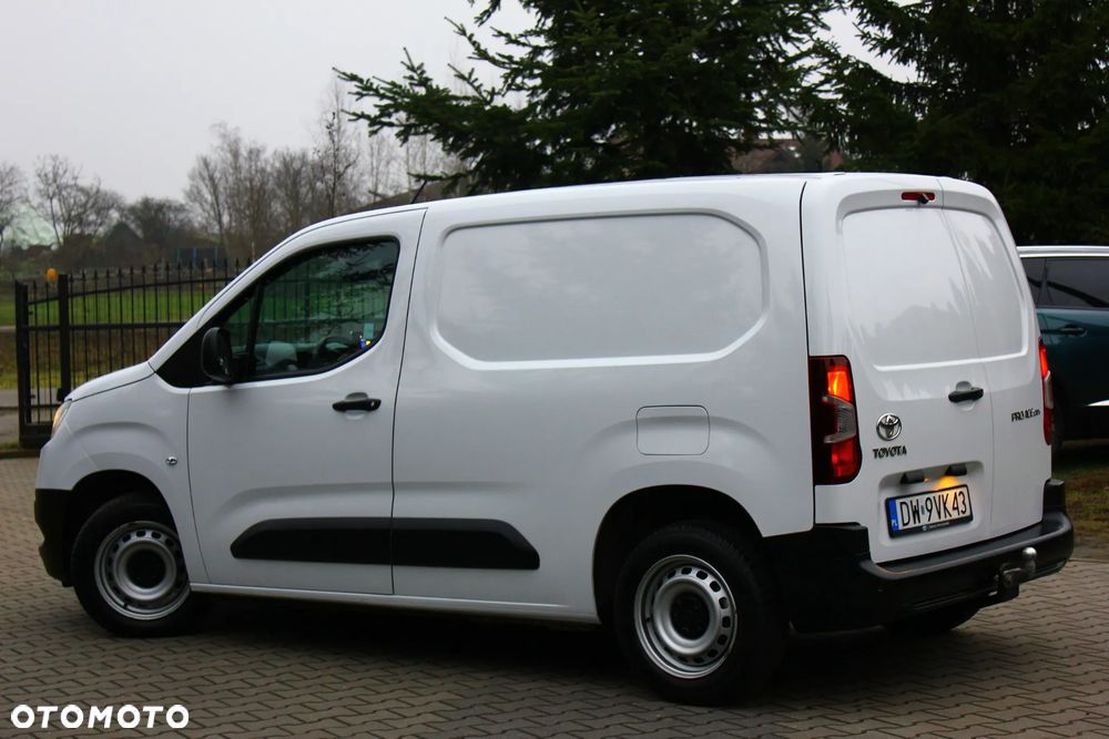 Toyota PROACE CITY BLASZAK 2 OSOBOWY 1.2 D-4T BENZYNA 110KM PEWNE AUTO FV23% - 5