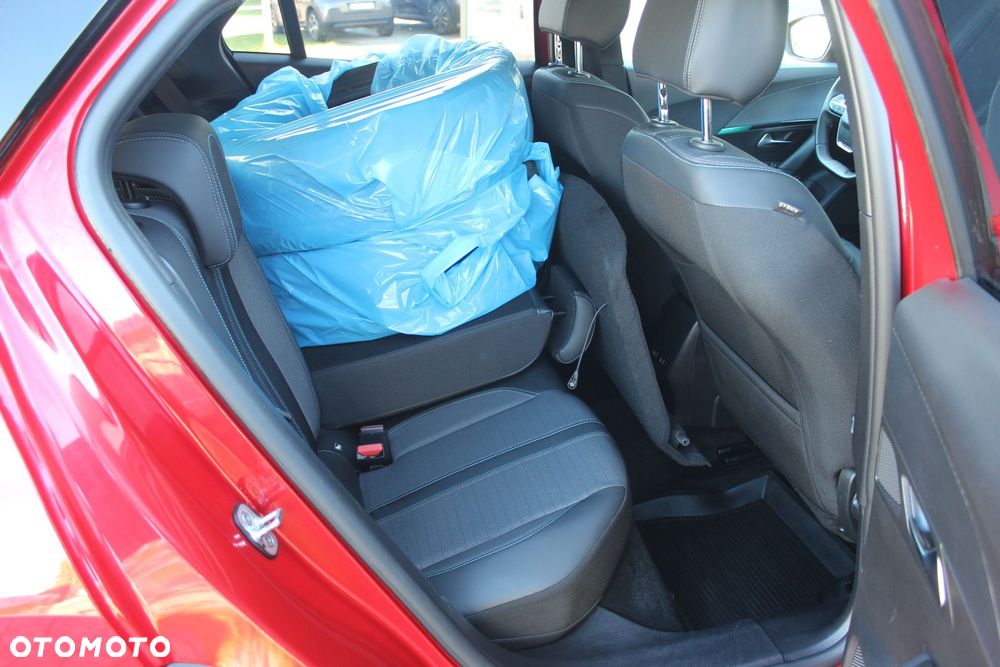 Peugeot 2008 - 9