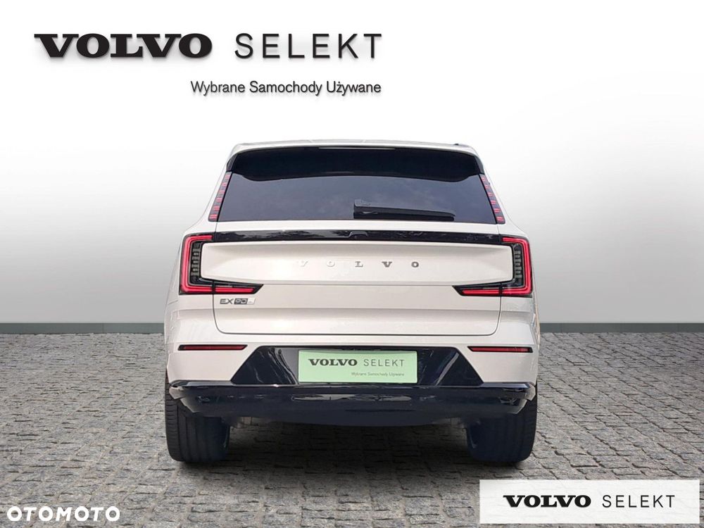 Volvo EX90 - 5