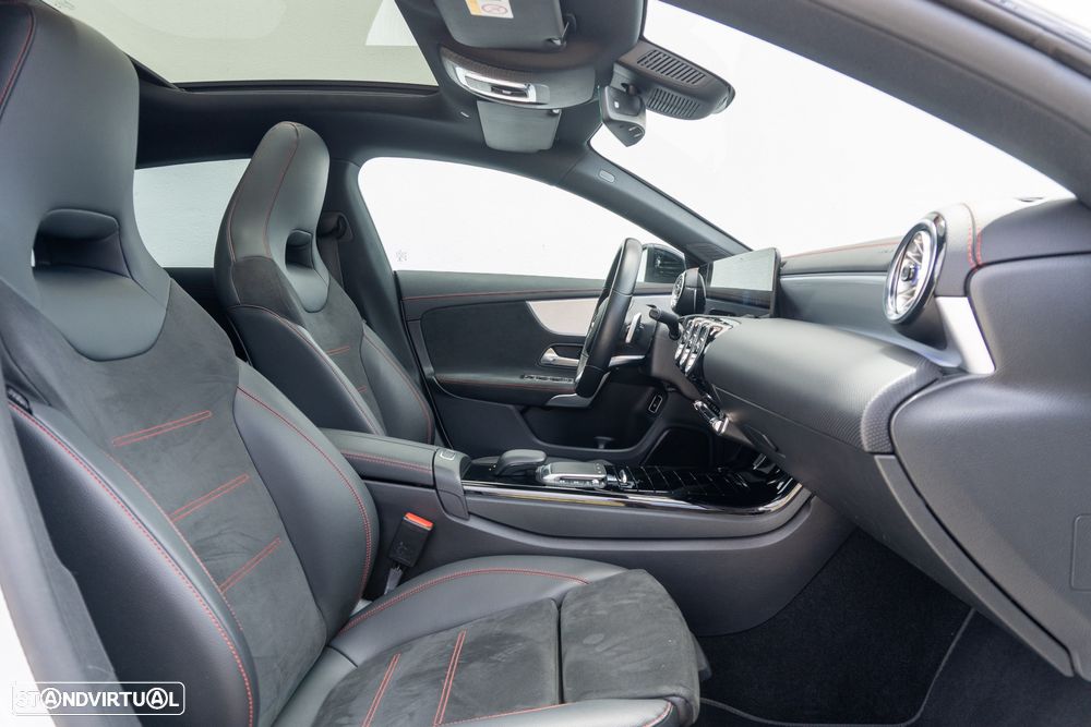 Mercedes-Benz CLA 200 7G-DCT AMG Line Advanced Plus - 32