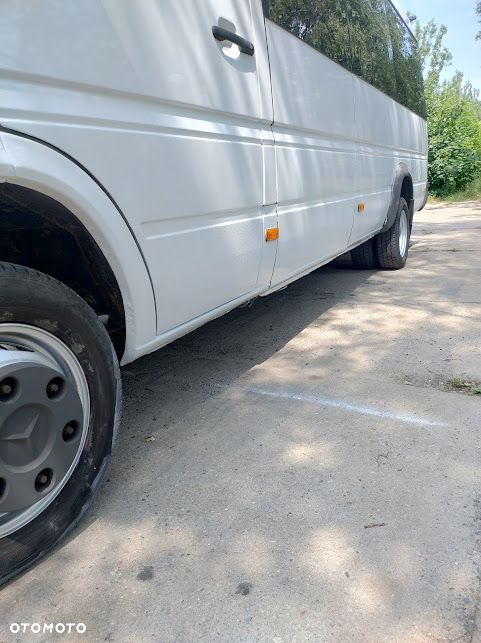 Mercedes-Benz Sprinter - 5