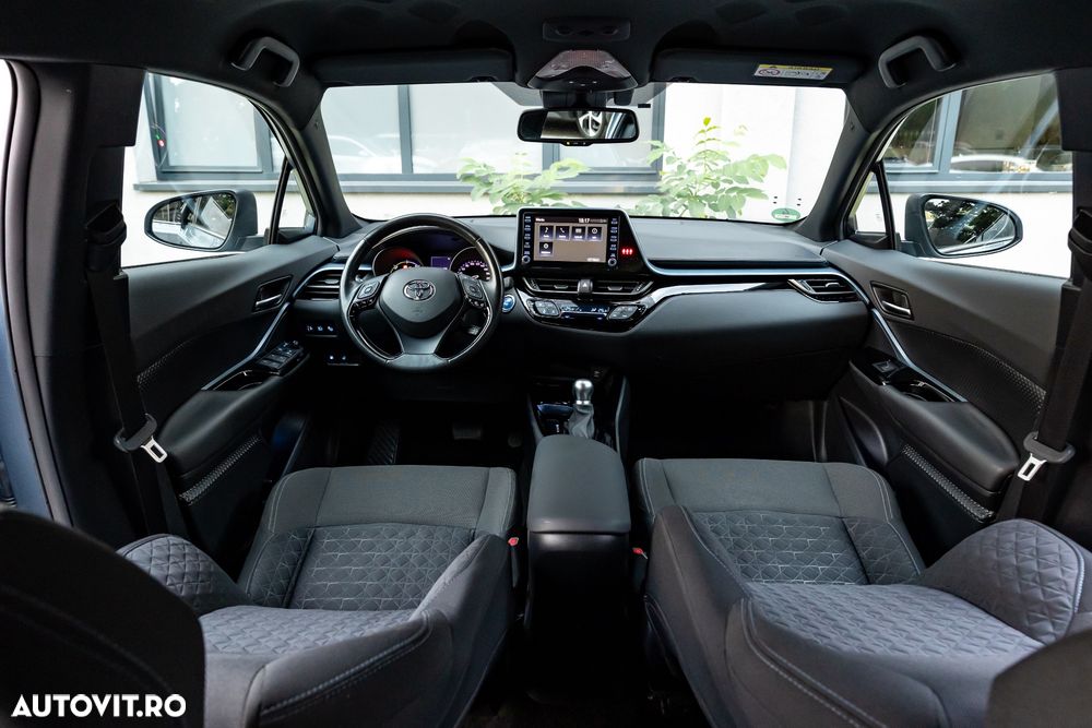 Toyota C-HR - 6