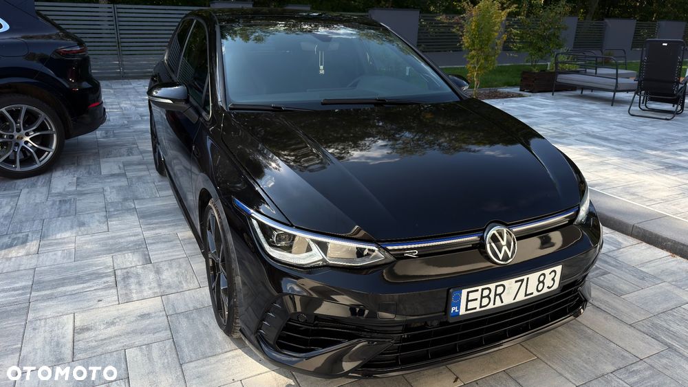 Volkswagen Golf - 2