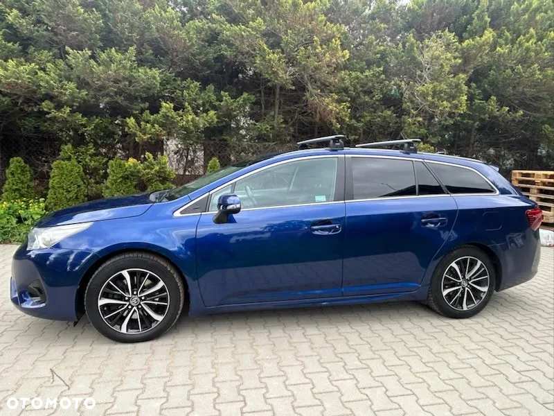 Toyota Avensis - 4