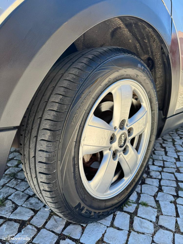 MINI 5 Portas Cooper D Seven - 32