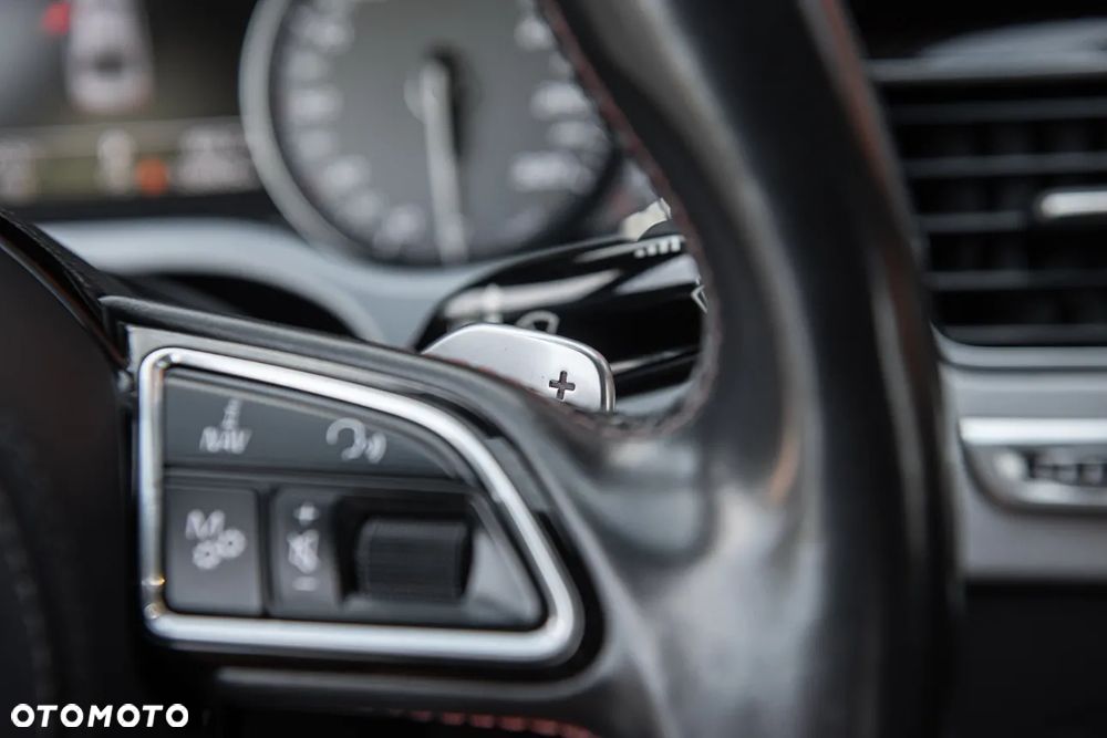 Audi S8 Plus 4.0 TFSI Quattro - 23