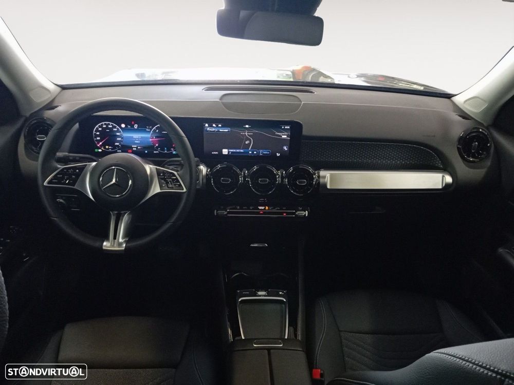 Mercedes-Benz GLB 180 d - 10