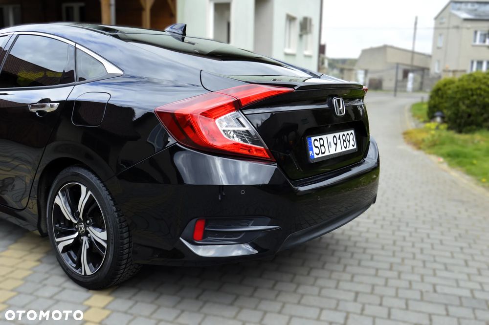 Honda Civic 1.5 T Elegance - 21
