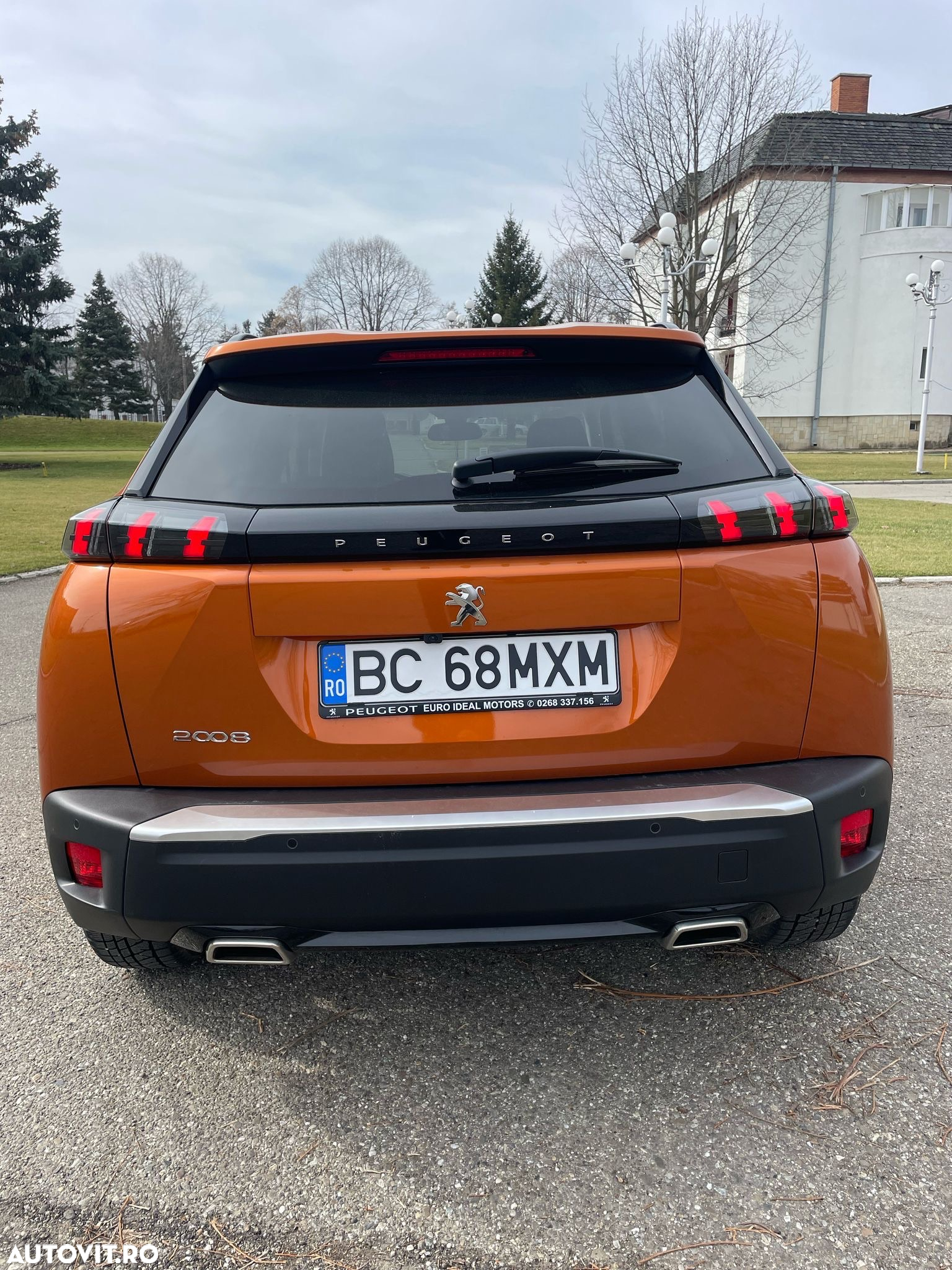 Peugeot 2008 1.2 PureTech BVM6 STT Allure Pack - 2