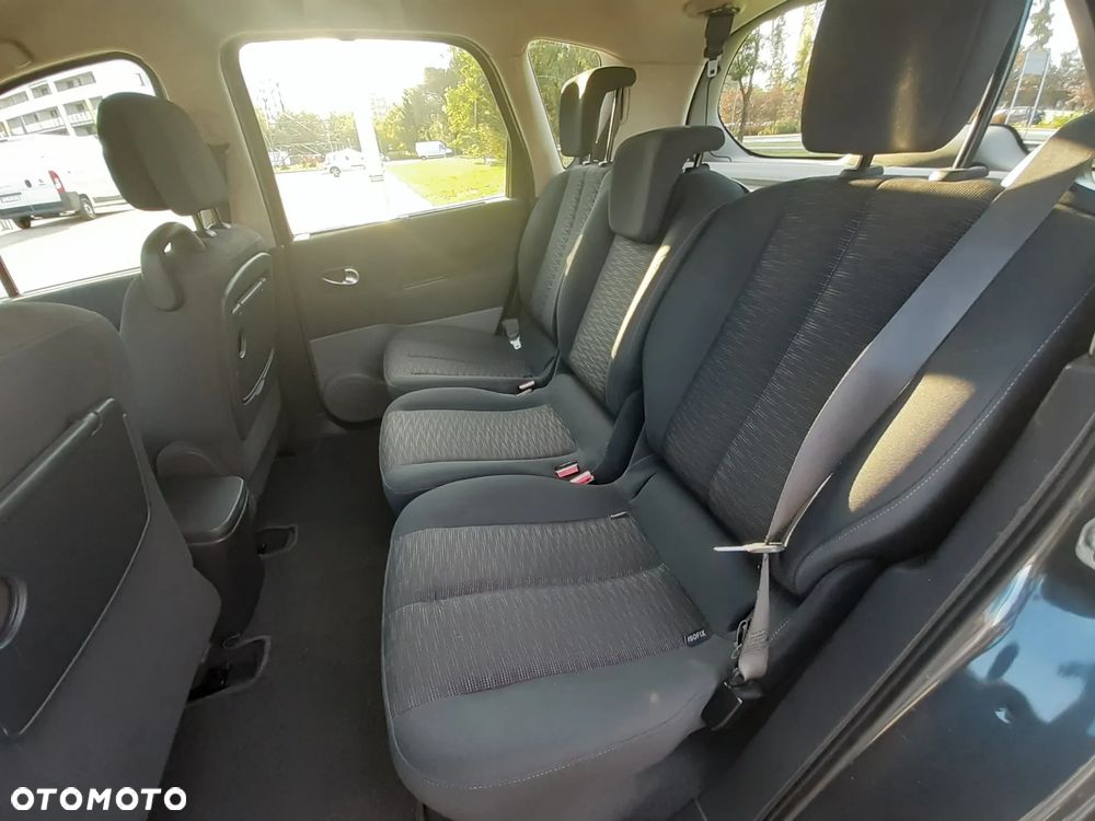 Renault Scenic - 8
