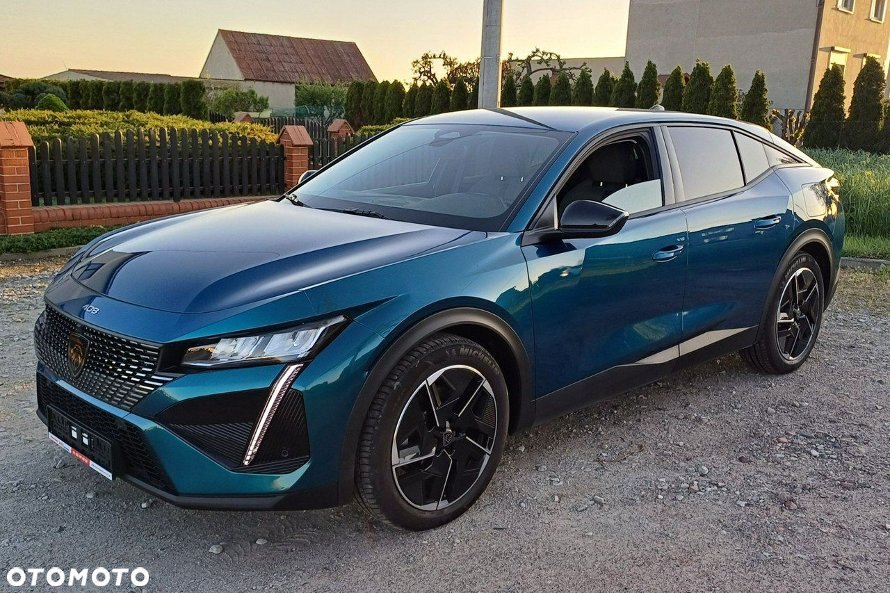 Peugeot 408 - 4